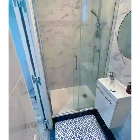 Lägenhet Voltaire Paris