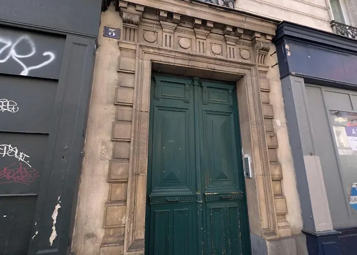 Voltaire Apartman *